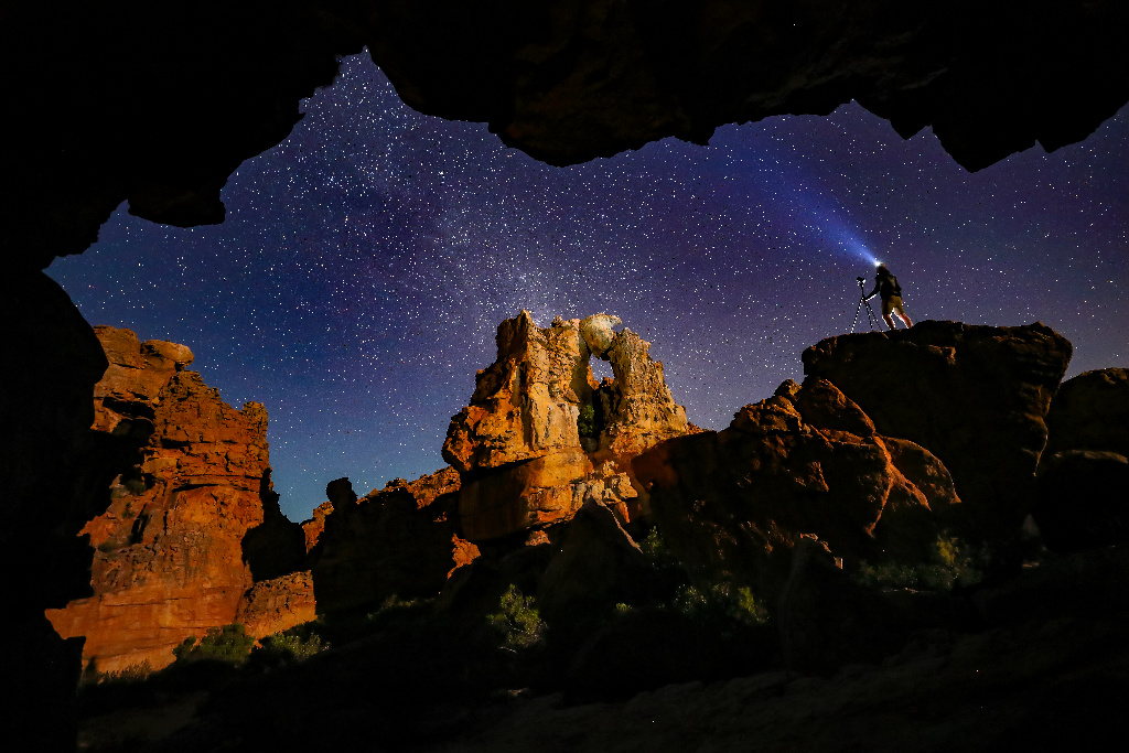 Canon EOS RP snima noćno nebo u prirodi